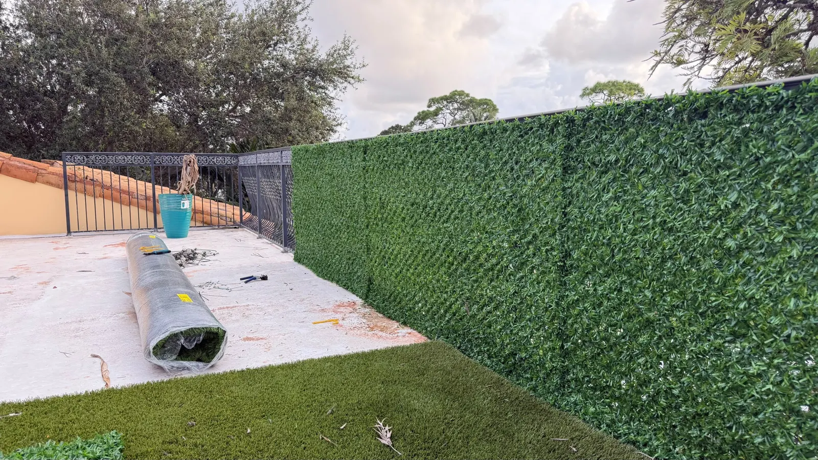 Dolce Green project: rooftop terrace wall